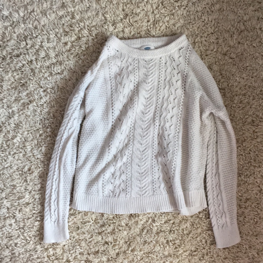 nit white sweater